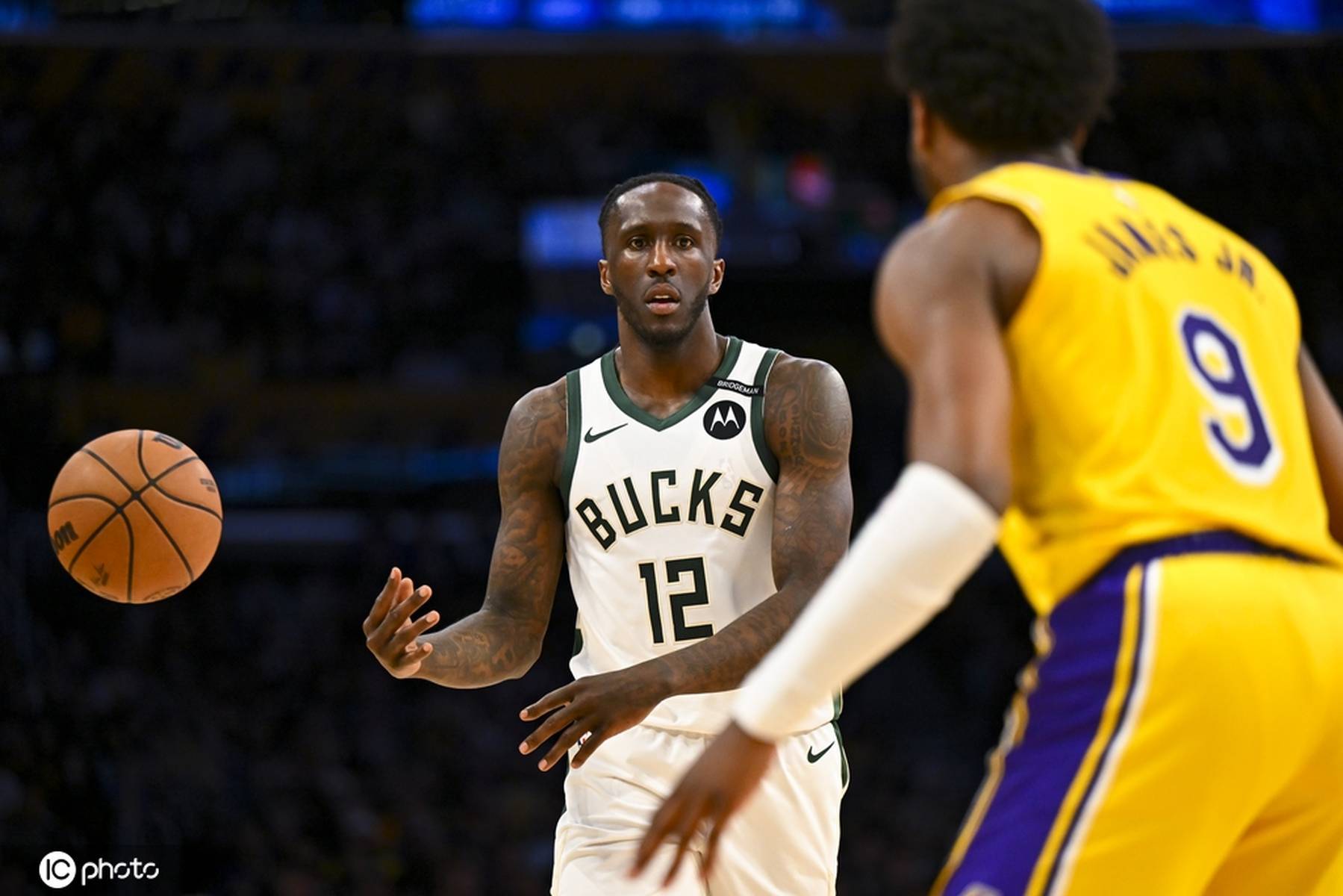 开元游戏下载 -关于字母哥连续十二场比赛得分超过赛事规则更新，湖人挑战极限！的信息